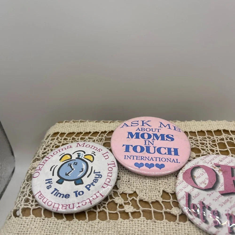 Moms in touch international pins‎